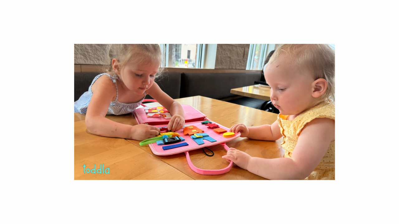 Why Screen-Free Play Still Matters for Toddlers